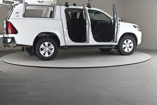 Toyota Hilux vaihtoauto