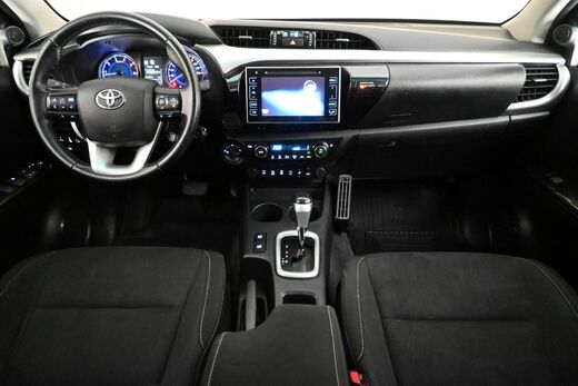 Toyota Hilux vaihtoauto