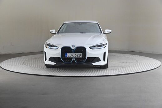 BMW i4 vaihtoauto
