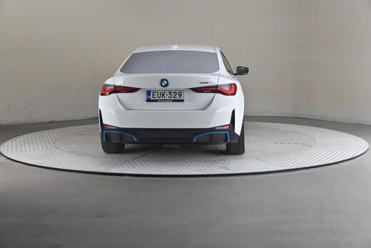 BMW i4 vaihtoauto