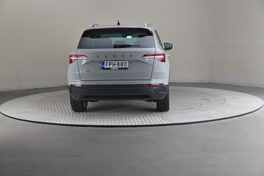 Skoda Karoq vaihtoauto