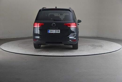 Volkswagen Touran vaihtoauto