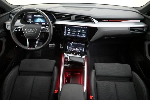 Audi Q8 e-tron vaihtoauto