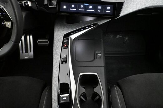Peugeot E-5008 vaihtoauto