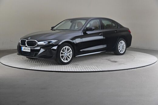 BMW 330 vaihtoauto