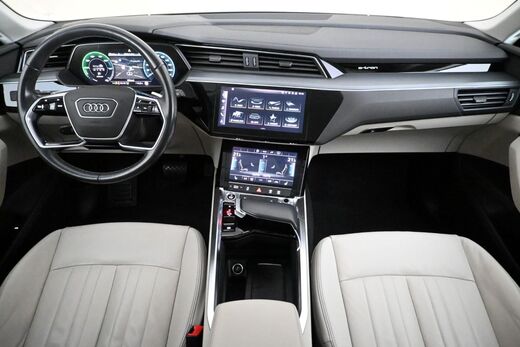 Audi Q8 e-tron vaihtoauto