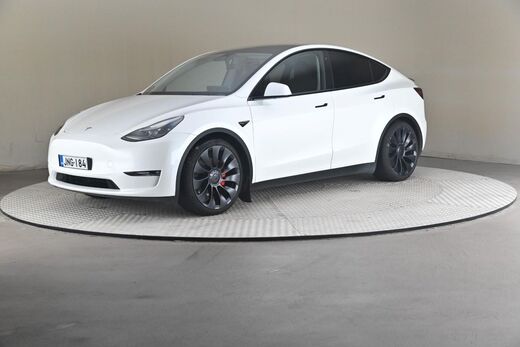 Tesla Model Y vaihtoauto