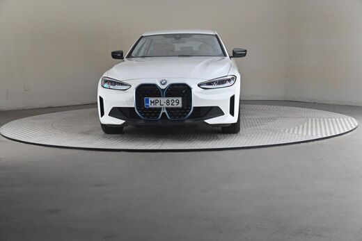 BMW i4 vaihtoauto