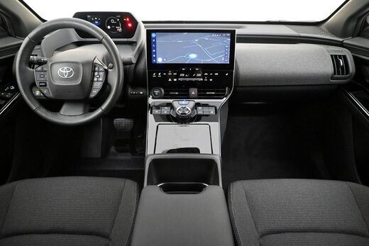 Toyota bZ4X vaihtoauto