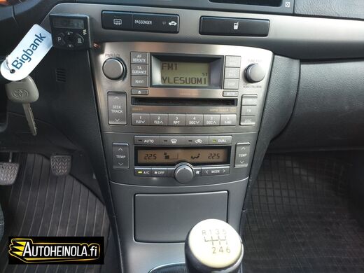 Toyota Avensis vaihtoauto
