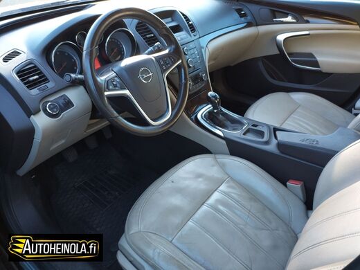 Opel Insignia vaihtoauto