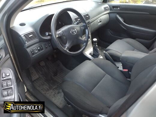 Toyota Avensis vaihtoauto