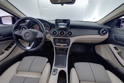 Mercedes-Benz GLA vaihtoauto