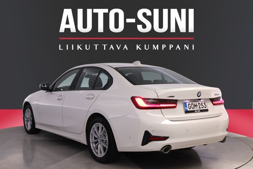 BMW 330 vaihtoauto