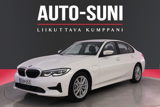 BMW 330 vaihtoauto