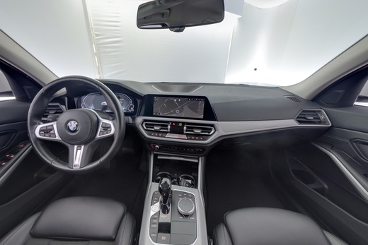 BMW 330 vaihtoauto