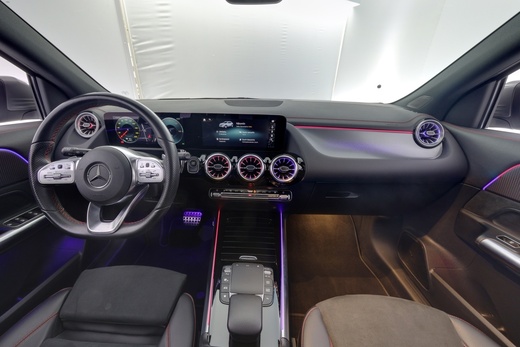 Mercedes-Benz EQA vaihtoauto
