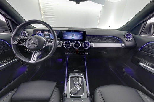 Mercedes-Benz EQB vaihtoauto