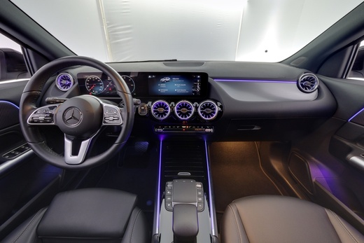 Mercedes-Benz EQA vaihtoauto
