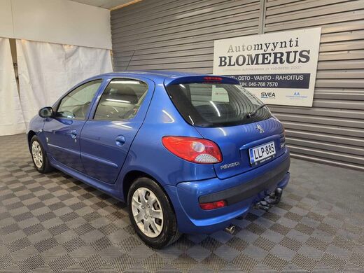 Peugeot 206 + vaihtoauto