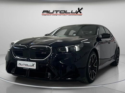 BMW M5 vaihtoauto