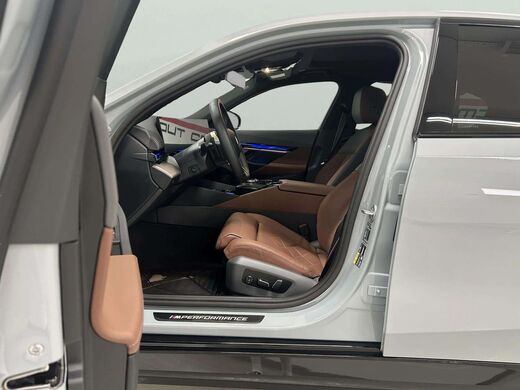BMW i5 M60 vaihtoauto
