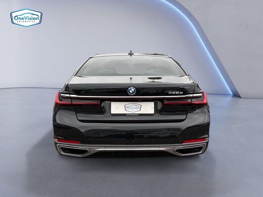 BMW 745 vaihtoauto