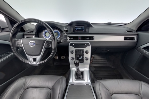 Volvo V70 vaihtoauto