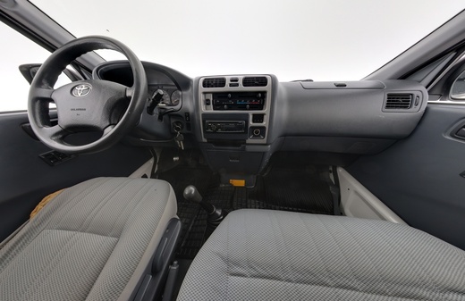 Toyota Hiace vaihtoauto