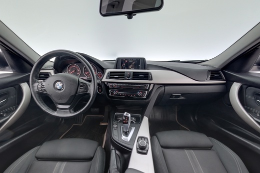 BMW 320 vaihtoauto