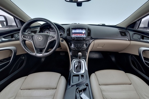 Opel Insignia vaihtoauto