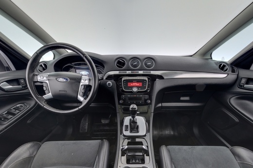Ford S-MAX vaihtoauto
