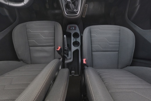 Ford Grand Tourneo Connect vaihtoauto