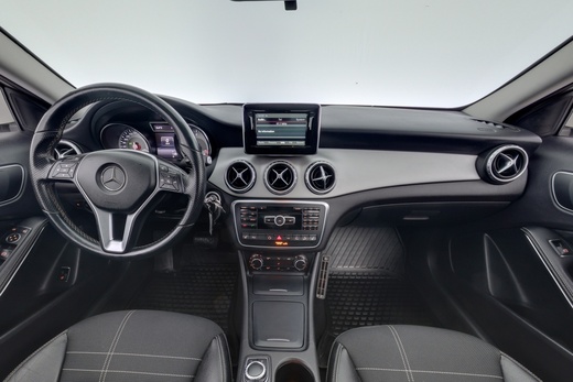Mercedes-Benz GLA vaihtoauto