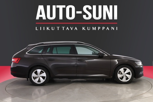 Skoda Superb vaihtoauto
