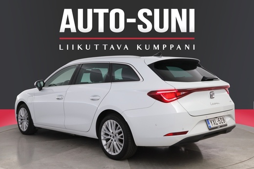 SEAT Leon Sportstourer vaihtoauto
