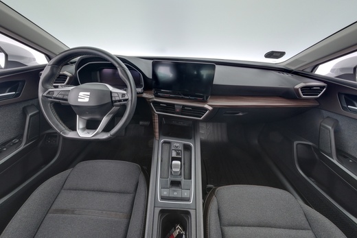 SEAT Leon Sportstourer vaihtoauto