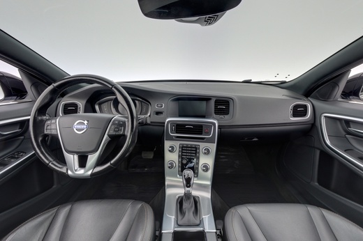 Volvo S60 Cross Country vaihtoauto