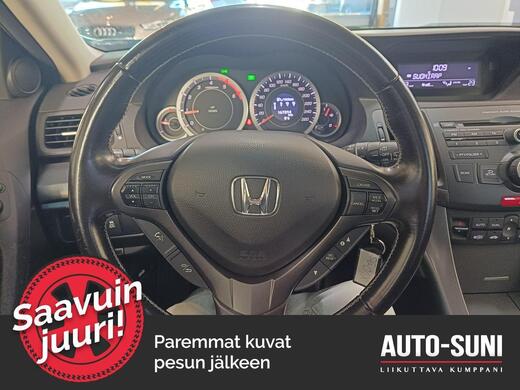 Honda Accord vaihtoauto