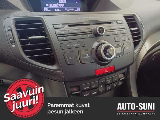 Honda Accord vaihtoauto