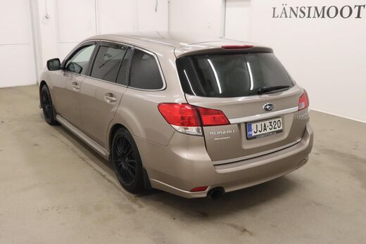 Subaru Legacy vaihtoauto