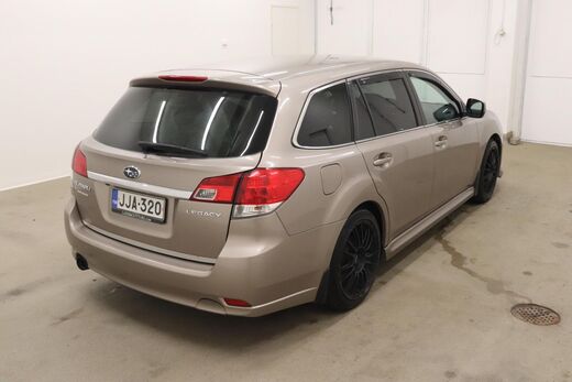 Subaru Legacy vaihtoauto