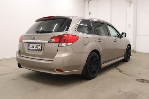 Subaru Legacy vaihtoauto
