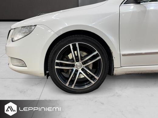 Skoda Superb vaihtoauto