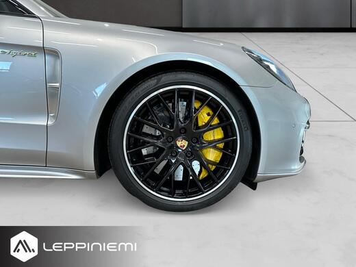 Porsche Panamera vaihtoauto