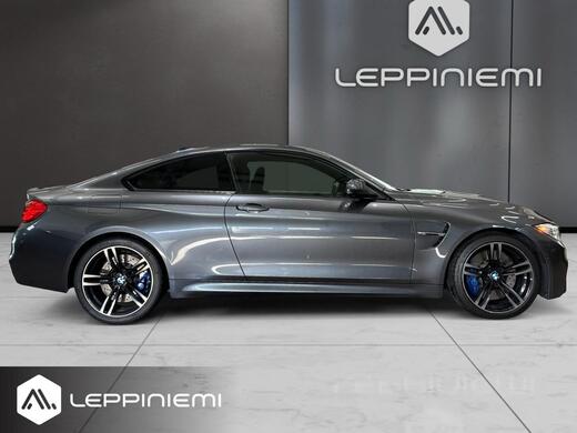 BMW M4 vaihtoauto