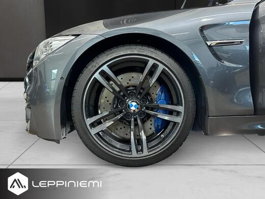 BMW M4 vaihtoauto