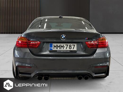 BMW M4 vaihtoauto