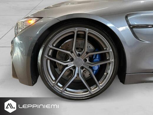 BMW M4 vaihtoauto