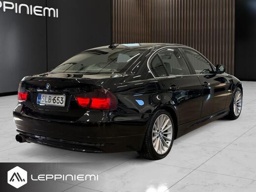 BMW 330 vaihtoauto